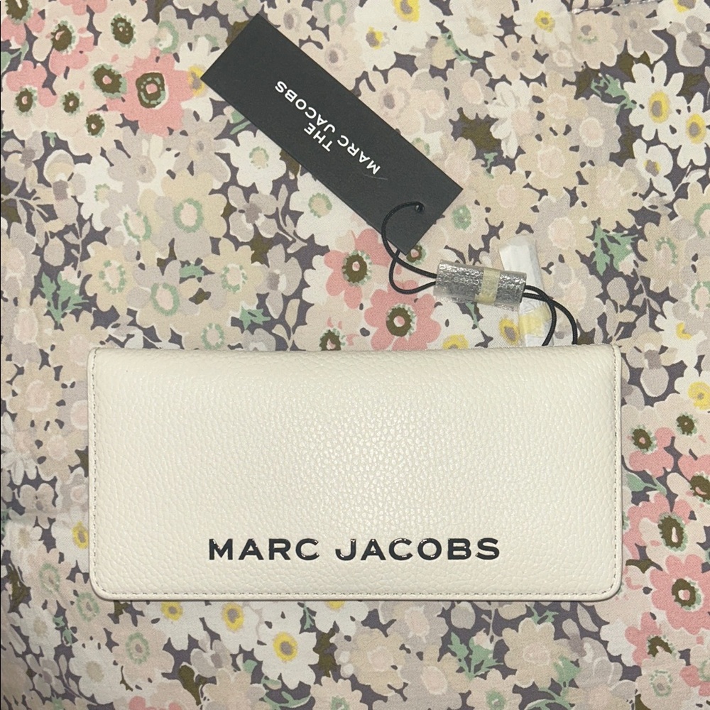 Marc Jacobs White Leather Wallet
